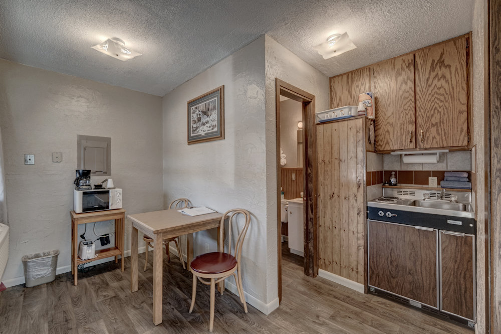 Small Studio Cabin For Rent in Rapid City South Dakota