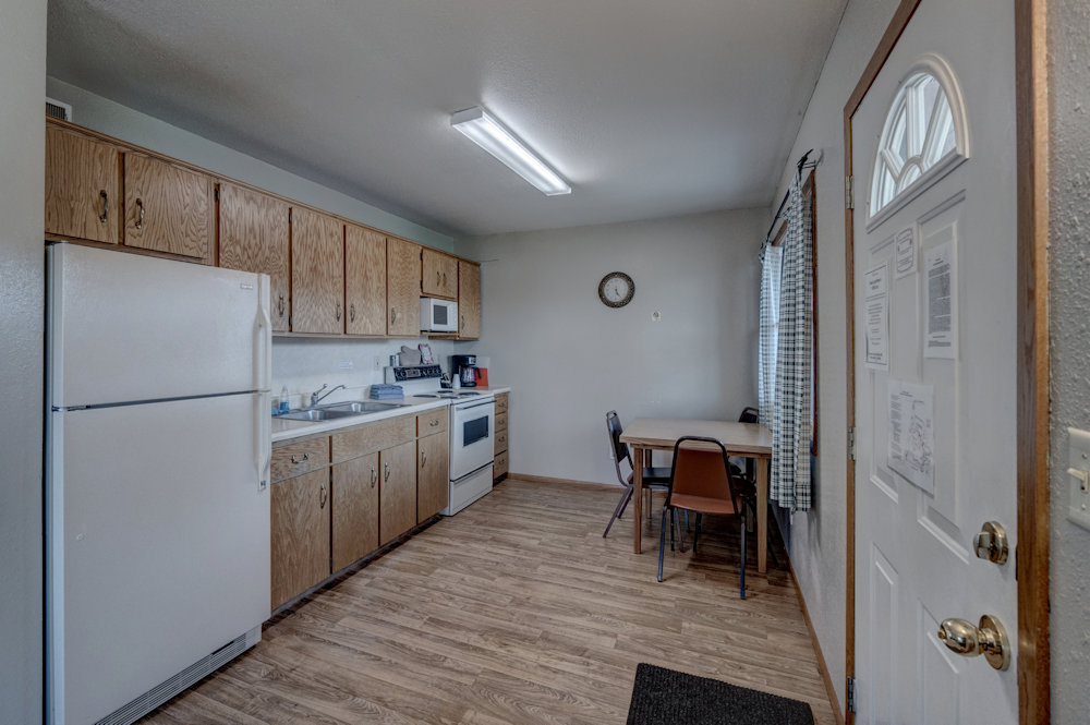 2 Bedroom Large Cabin For Rent At Canyon Lake Resort In Rapid City South Dakota
