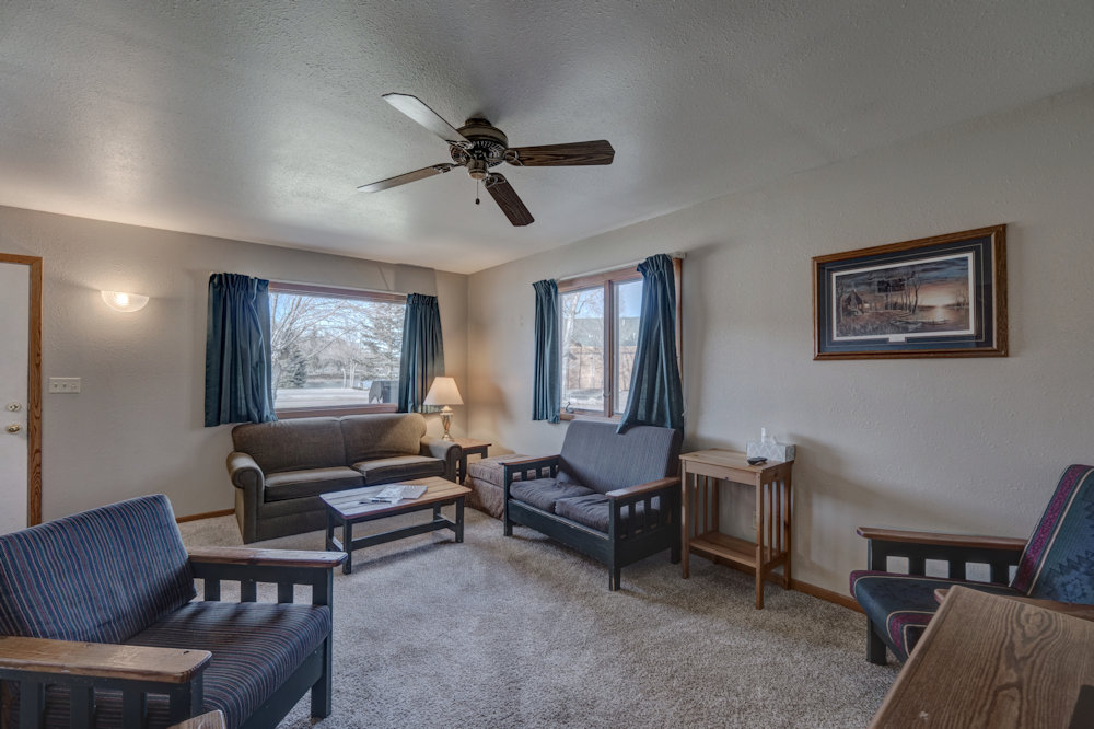 2 Bedroom Large Cabin For Rent At Canyon Lake Resort In Rapid City South Dakota